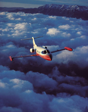 Learjet 25 (VI107)